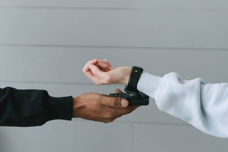 Photo by Ivan Samkov: https://www.pexels.com/photo/person-paying-using-her-smartwatch-7621142/
