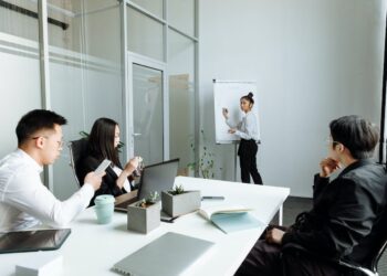 Photo by Thirdman: https://www.pexels.com/photo/a-group-of-people-having-a-meeting-in-the-office-7652055/