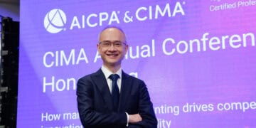 Paulus Chow, AICPA & CIMA