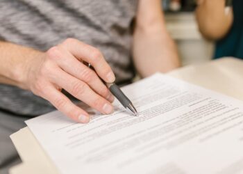 Photo by RDNE Stock project: https://www.pexels.com/photo/person-writing-on-white-paper-7841833/
