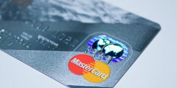 Photo by Pixabay: https://www.pexels.com/photo/master-card-debit-card-210742/
