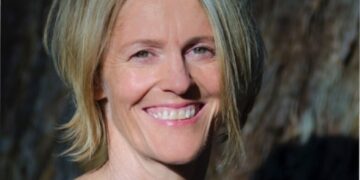 Lesa Muir, Managing Director, Pivot2 Solutions
