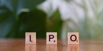 Photo by Markus Winkler: https://www.pexels.com/photo/ipo-investment-concept-with-wooden-blocks-30901559/
