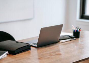 Photo by Vanessa Garcia : https://www.pexels.com/photo/photo-of-grey-laptop-on-top-of-wooden-table-6325902/
