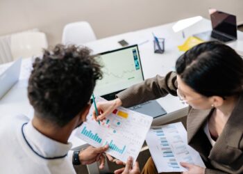 Photo by Yan Krukau: https://www.pexels.com/photo/colleagues-looking-at-graphs-7693745/