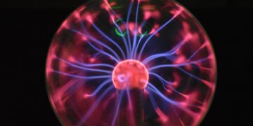 Photo by Gergő: https://www.pexels.com/photo/illuminated-plasma-ball-6038164/