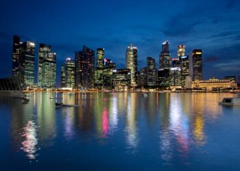 Photo by Jeffry S.S.: https://www.pexels.com/photo/city-building-near-the-bay-11585202/