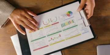 Photo by Mikhail Nilov: https://www.pexels.com/photo/charts-and-graphs-on-paper-on-a-clipboard-9304917/